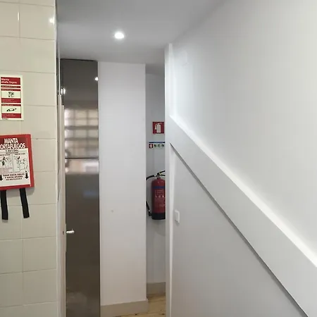 Housetik Loios Apartment
