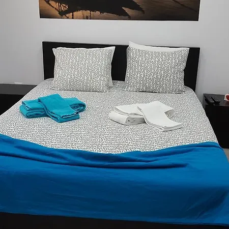 Housetik Loios Apartment