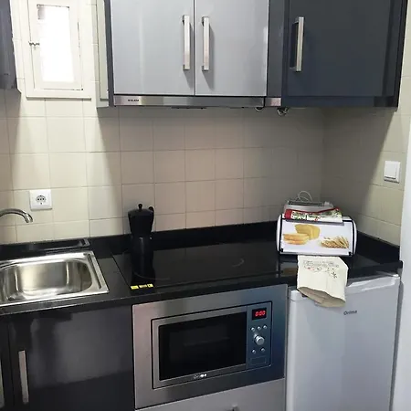 Housetik Loios * Πόρτο